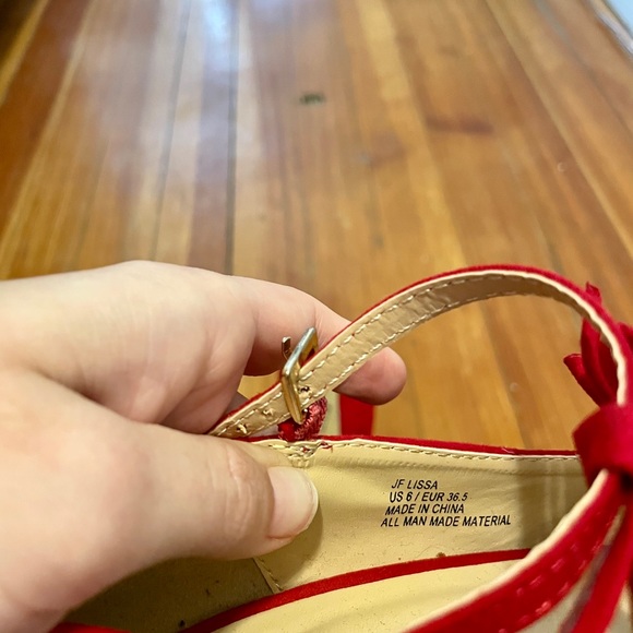 Classic red stilettos 👠 - Picture 6 of 6